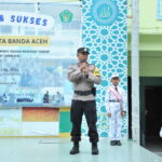 Polsek Kuta Alam Pembina Upacara di MIN 6 Model Banda Aceh